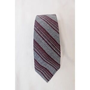 Kuppenheimer Tie Gray Red Stripe Knit Look 100% Acrylic Vintage Mens‎ Necktie